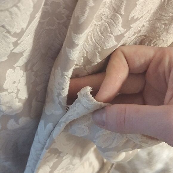 Vintage Victoria’s Secret Women's Size M/L Cream Towel Texture Waist Tie Robe - Picture 8 of 16